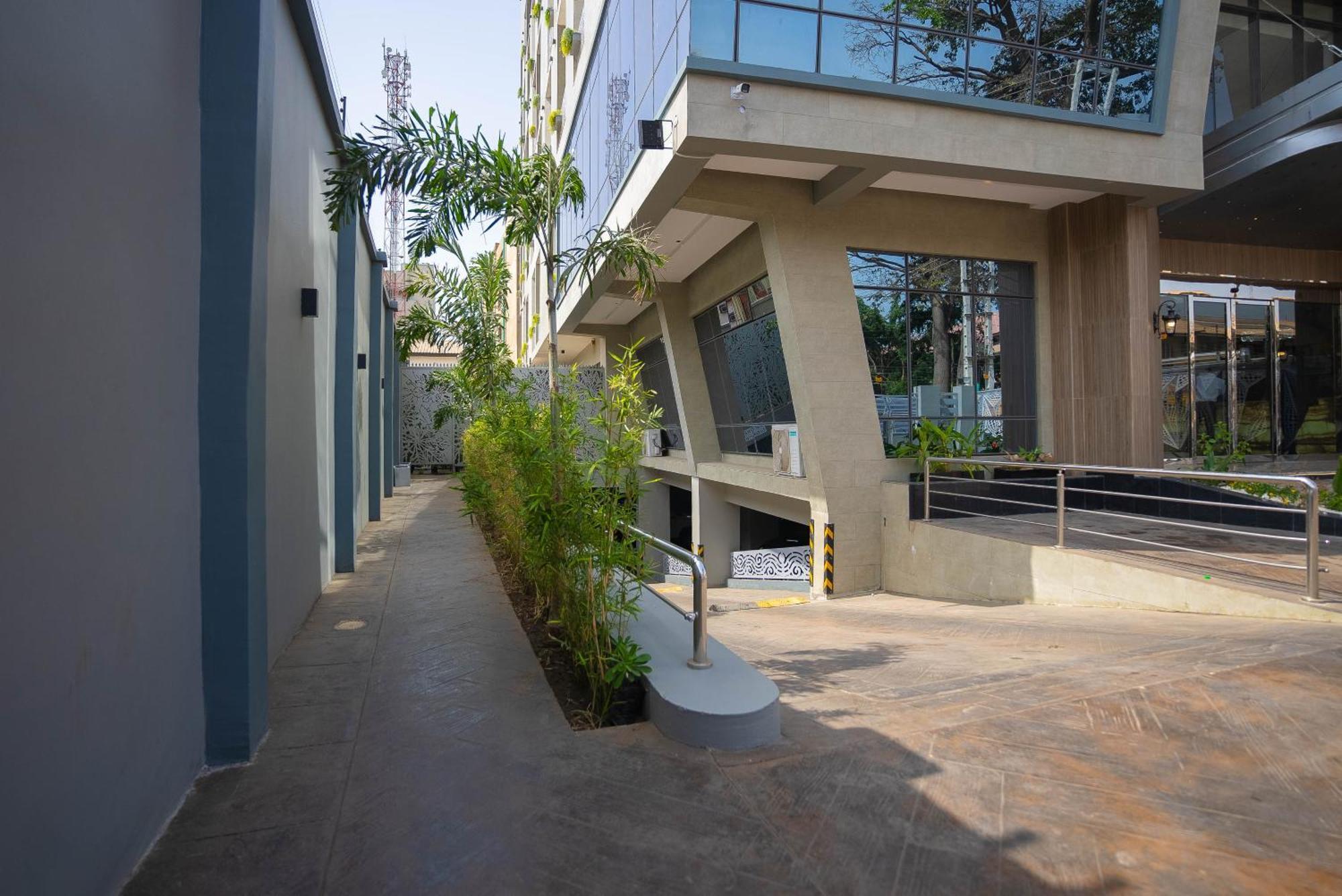 Gta Hotel Ikeja Eksteriør bilde